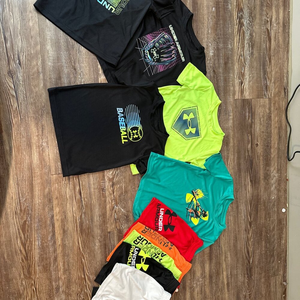 Under Armour 3T DriFit Tee & Shorts Bundle